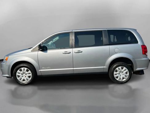 Used 2018 Dodge Grand Caravan SE w/ Power Convenience Group I FWD image 15