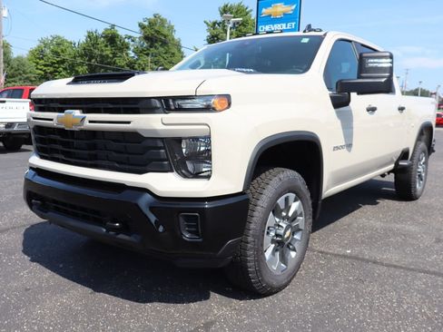 New 2026 Chevrolet Silverado 2500 Custom w/ Custom Convenience Package AWD/4WD image 26