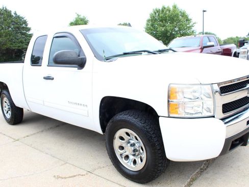 Used 2010 Chevrolet Silverado 1500 LS AWD/4WD image 8