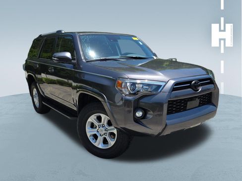 Used 2022 Toyota 4Runner SR5 Premium w/ Moonroof Package RWD image 1