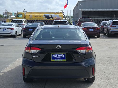 Used 2025 Toyota Corolla LE FWD image 5
