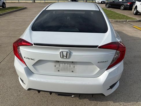 Used 2019 Honda Civic Sport image 9