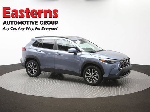 Used 2022 Toyota Corolla Cross XLE w/ Convenience Package AWD/4WD image 48