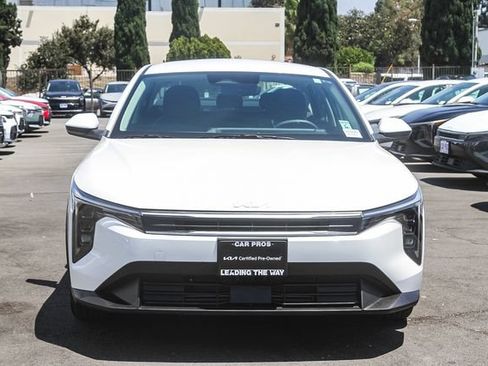 Certified 2025 Kia K4 FWD image 3