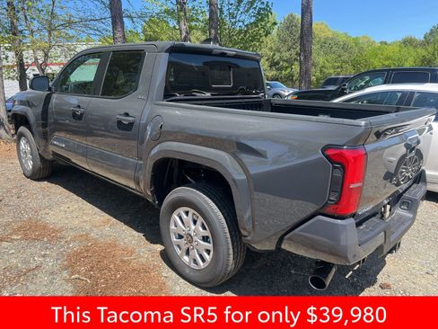 Used 2025 Toyota Tacoma SR5 image 9