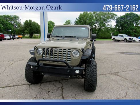 Used 2020 Jeep Gladiator Sport w/ Quick Order Package 24S AWD/4WD image 3