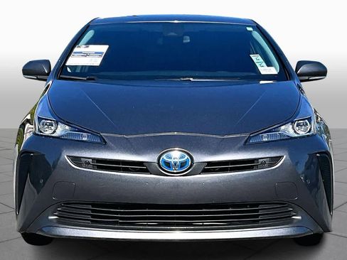 Used 2022 Toyota Prius LE image 3