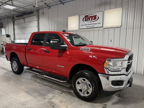 Used 2024 RAM 2500 Big Horn w/ Bed Utility Group image 1