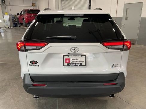 Used 2025 Toyota RAV4 XLE image 5