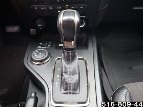 Used 2023 Ford Ranger Lariat w/ Tremor Off-Road Package AWD/4WD image 25