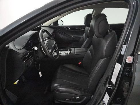 Used 2023 Genesis G80 2.5T image 7