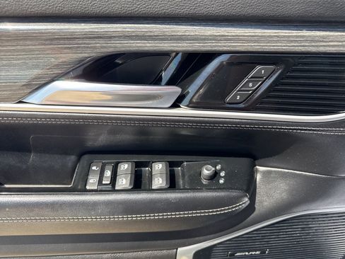 Used 2022 Jeep Wagoneer Series II w/ Premium Group I image 13