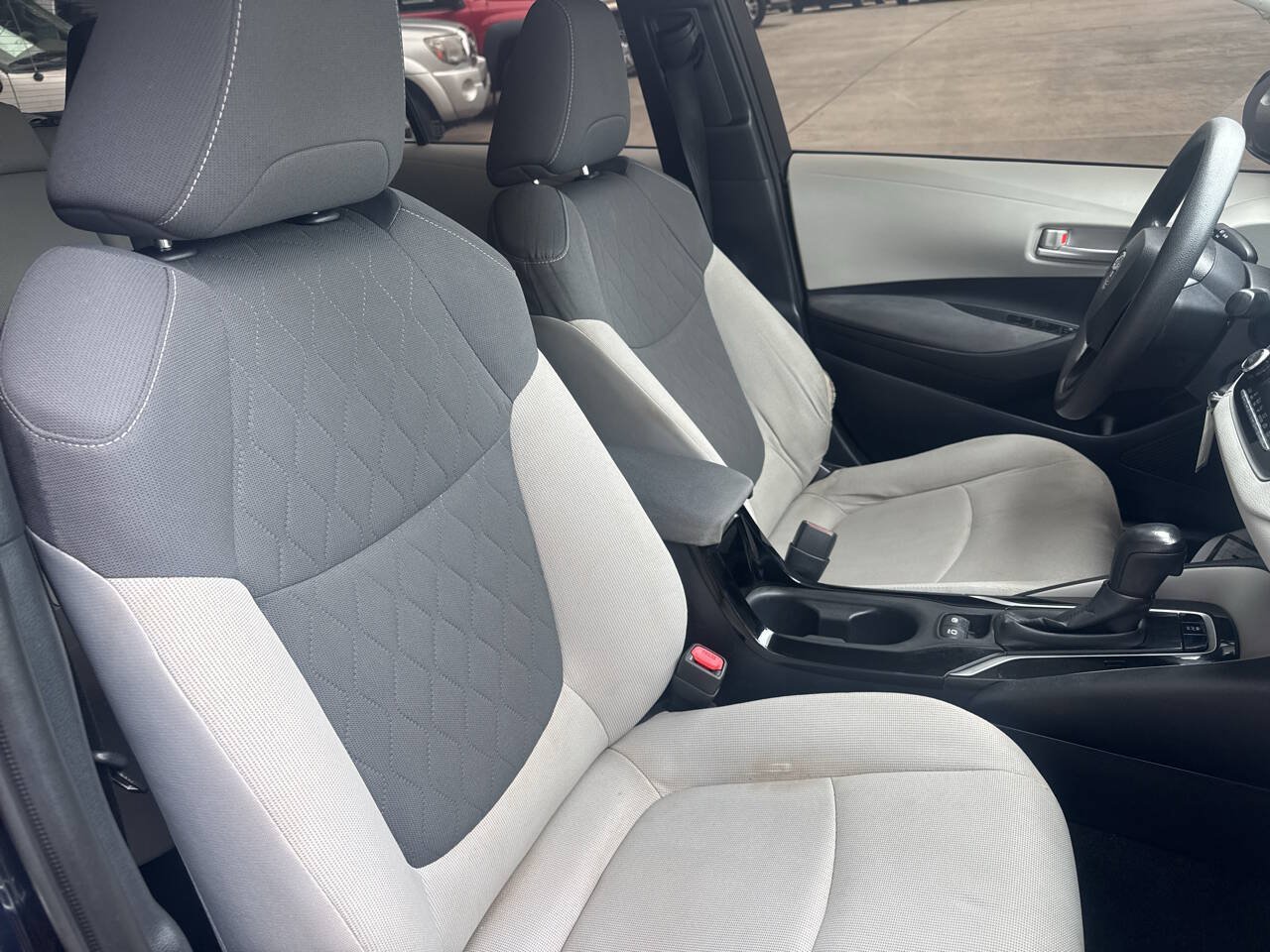 Used 2020 Toyota Corolla LE FWD image 16