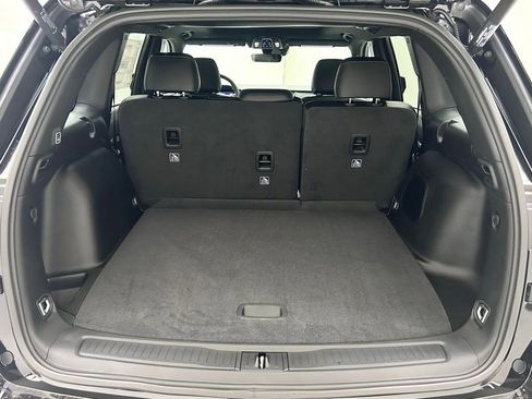 New 2026 Jeep Grand Cherokee Limited image 9