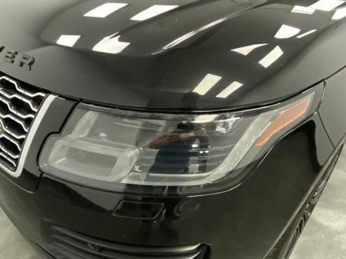 Used 2018 Land Rover Range Rover Supercharged AWD/4WD image 12