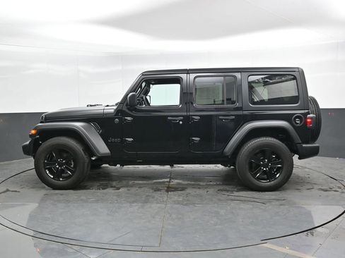 Used 2023 Jeep Wrangler Unlimited Sport AWD/4WD image 10
