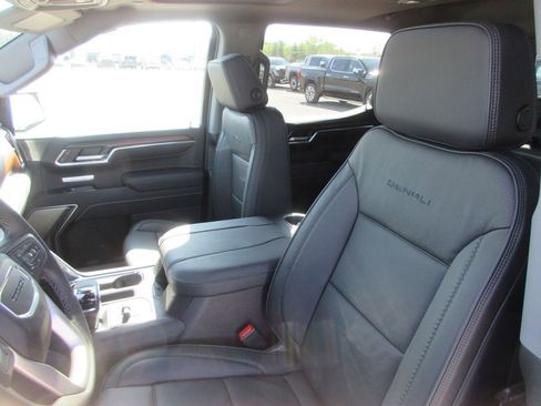 New 2026 GMC Sierra 1500 Denali w/ Denali Reserve Package AWD/4WD image 13