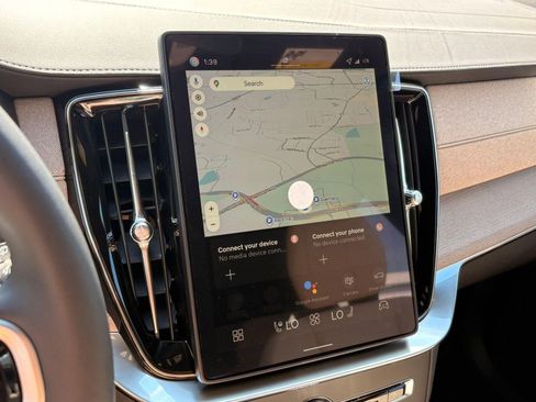 New 2026 Volvo XC90 B6 Plus w/ Protection Package image 27