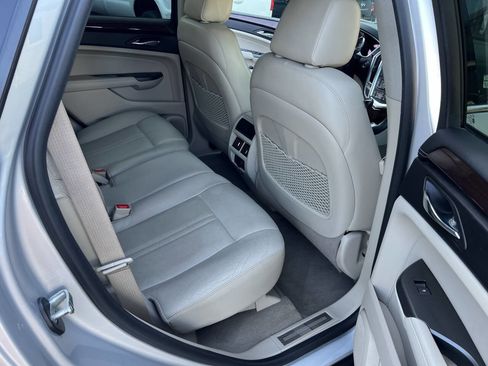 Used 2012 Cadillac SRX Luxury image 21
