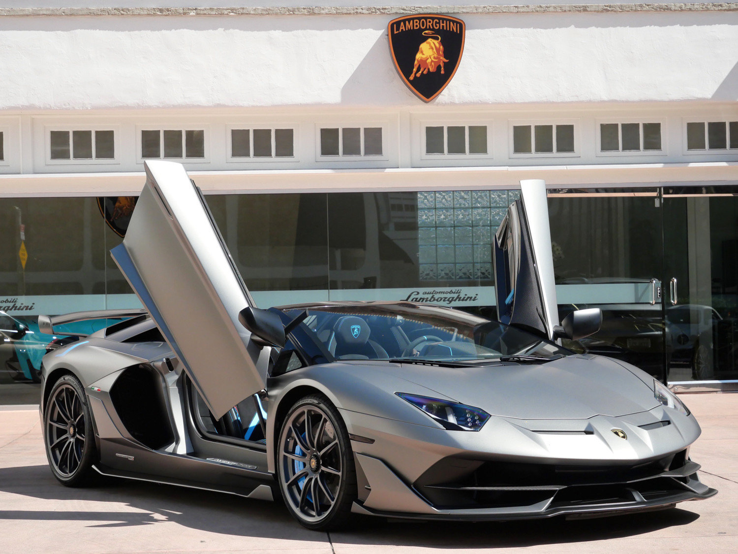 Used 2020 Lamborghini Aventador SVJ AWD/4WD image 25