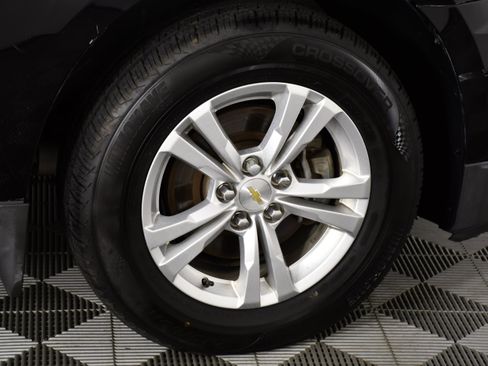 Used 2017 Chevrolet Equinox LS FWD image 50