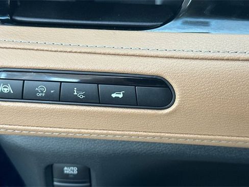 Used 2025 INFINITI QX80 Sensory image 35