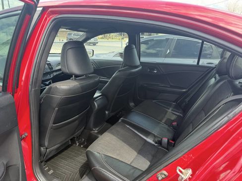 Used 2016 Honda Accord Sport image 4