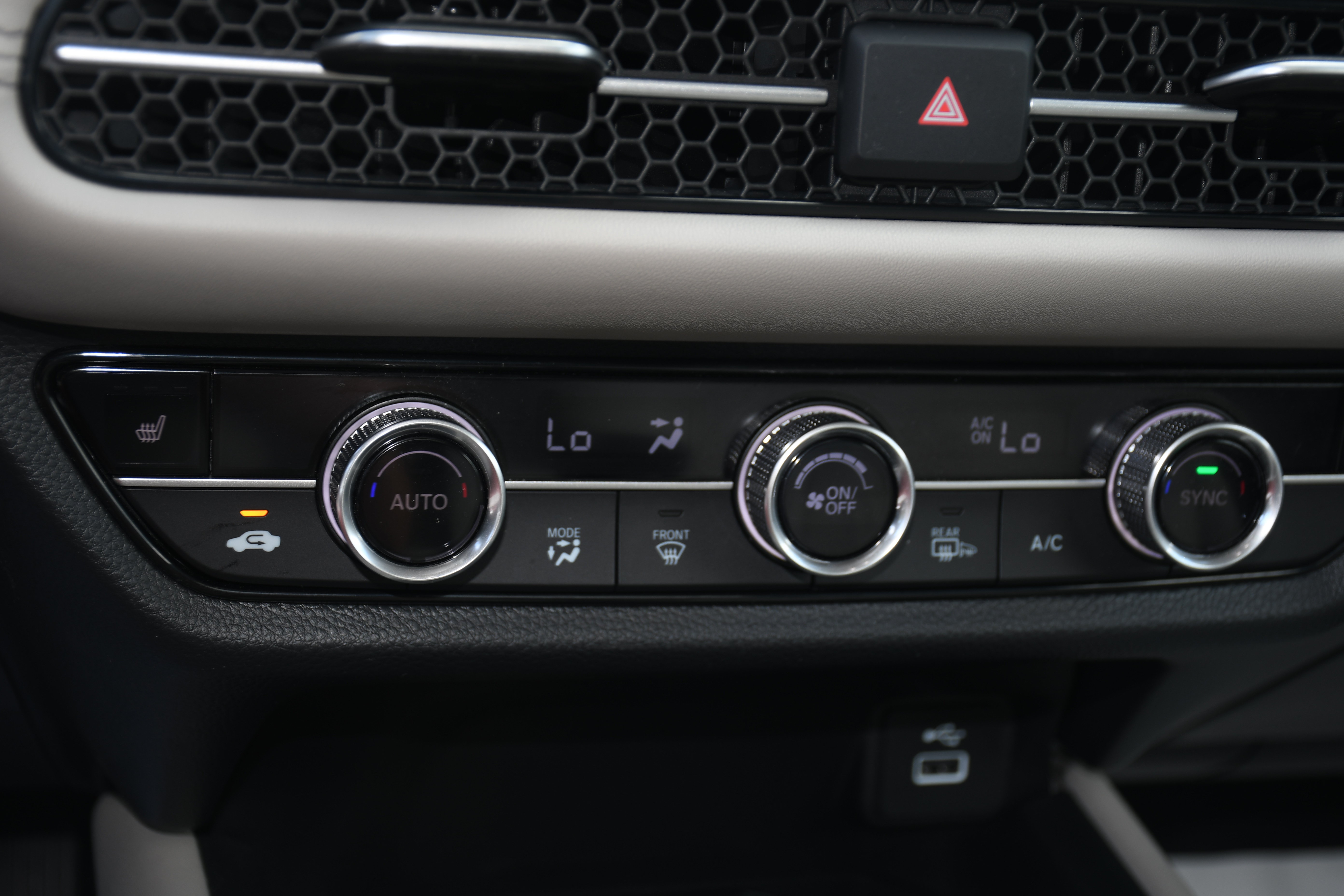 Used 2025 Honda HR-V EX-L image 15