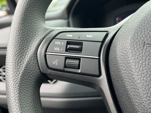 Used 2023 Honda Accord EX image 21