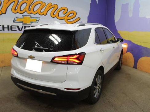 Used 2023 Chevrolet Equinox Premier AWD/4WD image 8