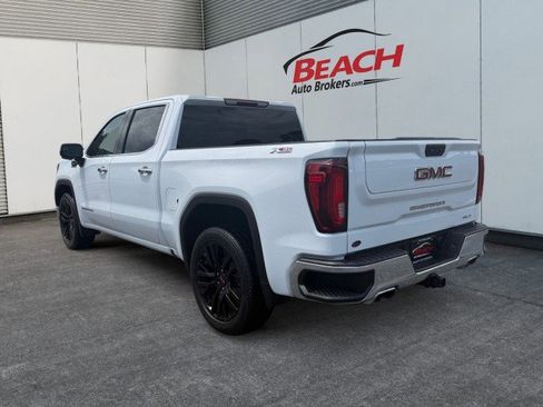 Used 2023 GMC Sierra 1500 SLT w/ SLT Premium Package AWD/4WD image 11
