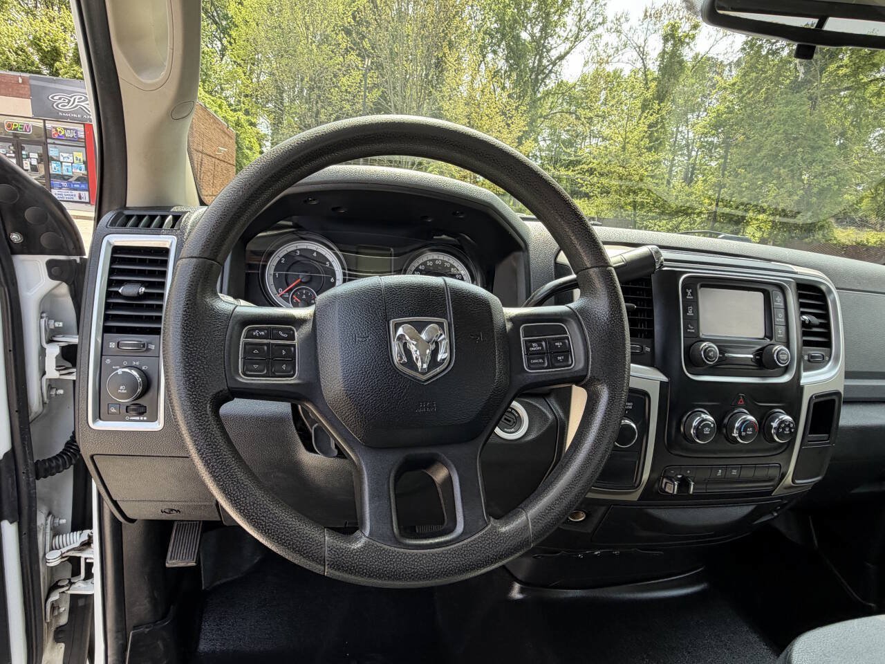 Used 2014 RAM 3500 SLT AWD/4WD image 14