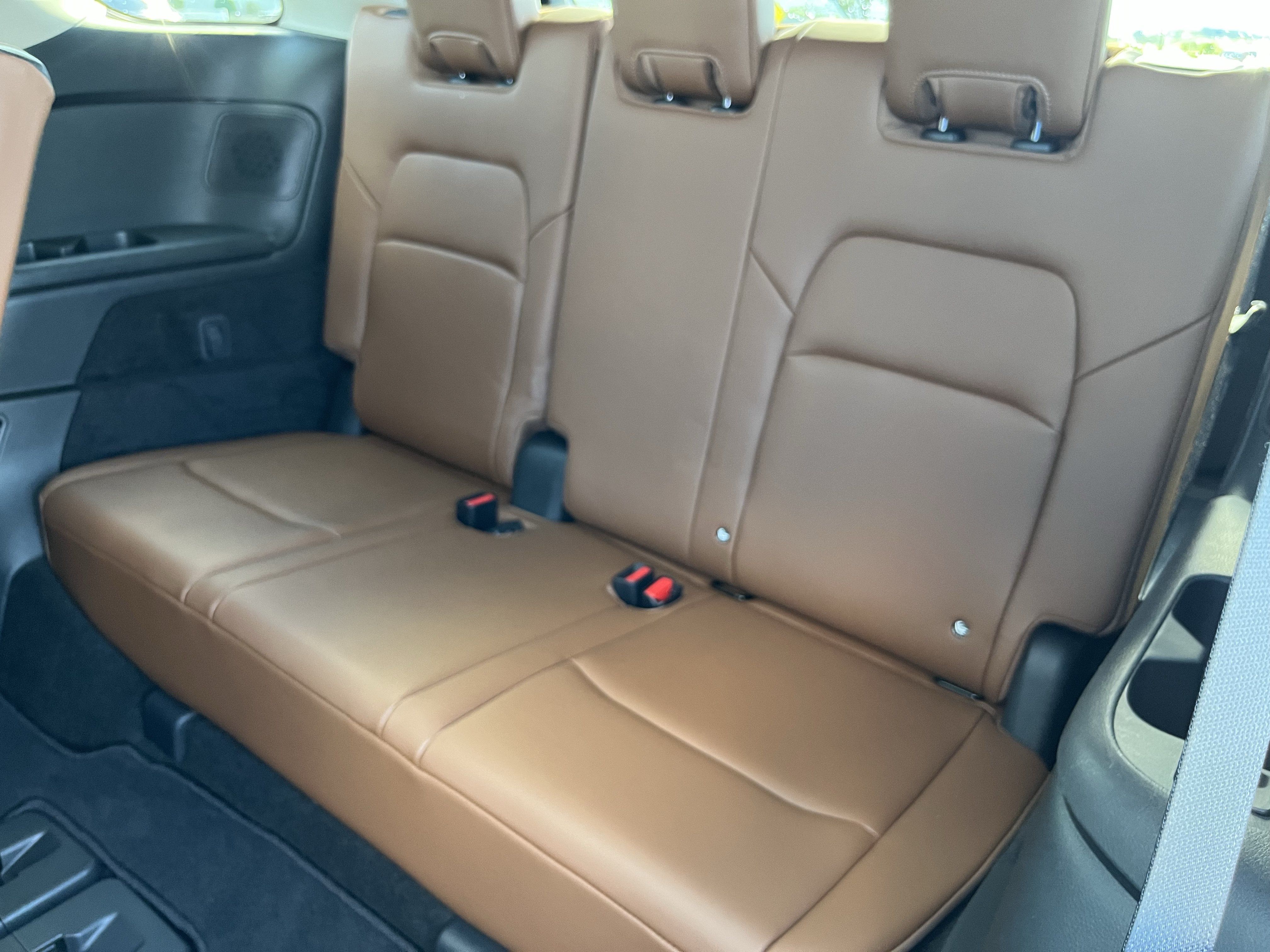 Used 2024 Nissan Pathfinder Platinum w/ Cargo Package AWD/4WD image 17