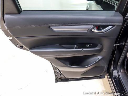 Used 2020 MAZDA CX-5 Touring image 27