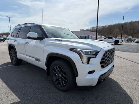 New 2026 Toyota Sequoia Platinum image 8