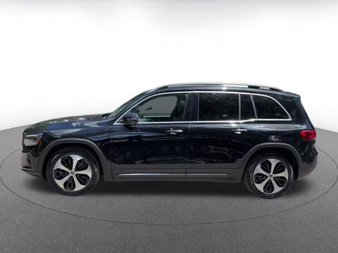 Used 2025 Mercedes-Benz GLB 250 image 9