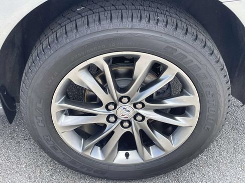 Certified 2024 Buick Enclave Avenir FWD image 9