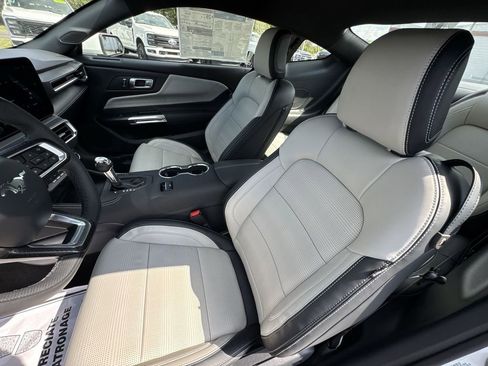 New 2025 Ford Mustang Premium image 11