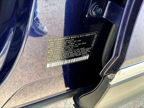 Used 2021 Volkswagen Tiguan SE image 35