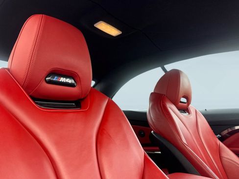 Used 2020 BMW M4 Convertible w/ Competition Package image 25