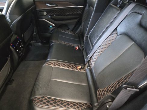 Used 2024 Jeep Grand Cherokee Summit w/ Advanced Protech Group IV image 19