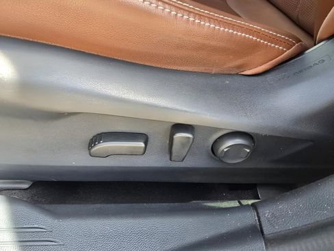 Used 2020 Subaru Outback Touring XT AWD/4WD image 13