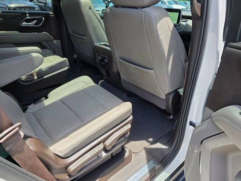 Used 2022 Chevrolet Tahoe LT w/ LT Signature Plus Package RWD image 35