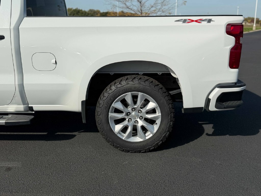 Used 2023 Chevrolet Silverado 1500 Custom AWD/4WD image 13