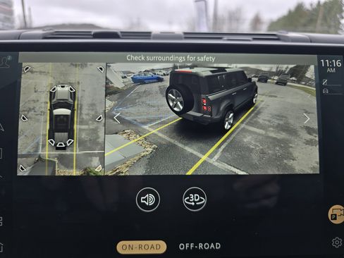 Used 2025 Land Rover Defender 110 S image 27