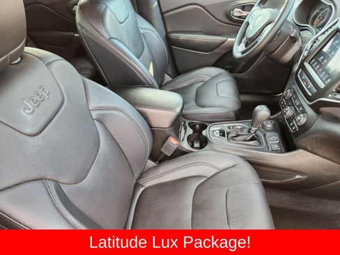 Used 2021 Jeep Cherokee Latitude Lux w/ Comfort/Convenience Group AWD/4WD image 23