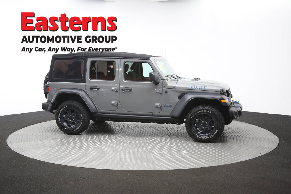 Used 2023 Jeep Wrangler Unlimited w/ Cold Weather Group AWD/4WD image 49