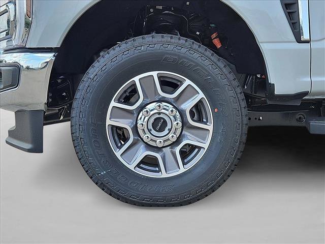 New 2026 Ford F250 Lariat w/ FX4 Off-Road Package AWD/4WD image 10