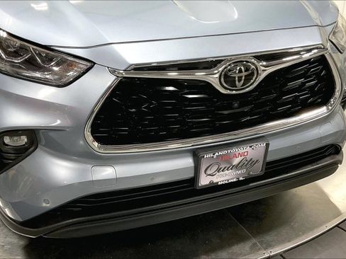 Used 2022 Toyota Highlander Limited image 31