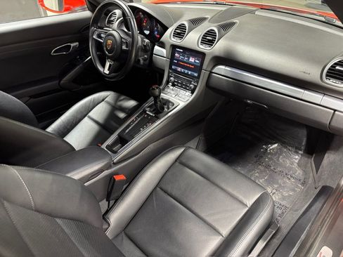 Used 2018 Porsche 718 Cayman S RWD image 18